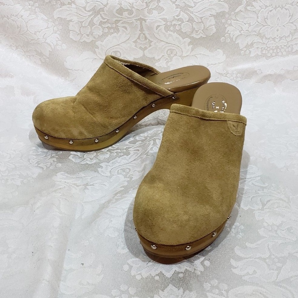 Leather Tan Slip on Clogs
